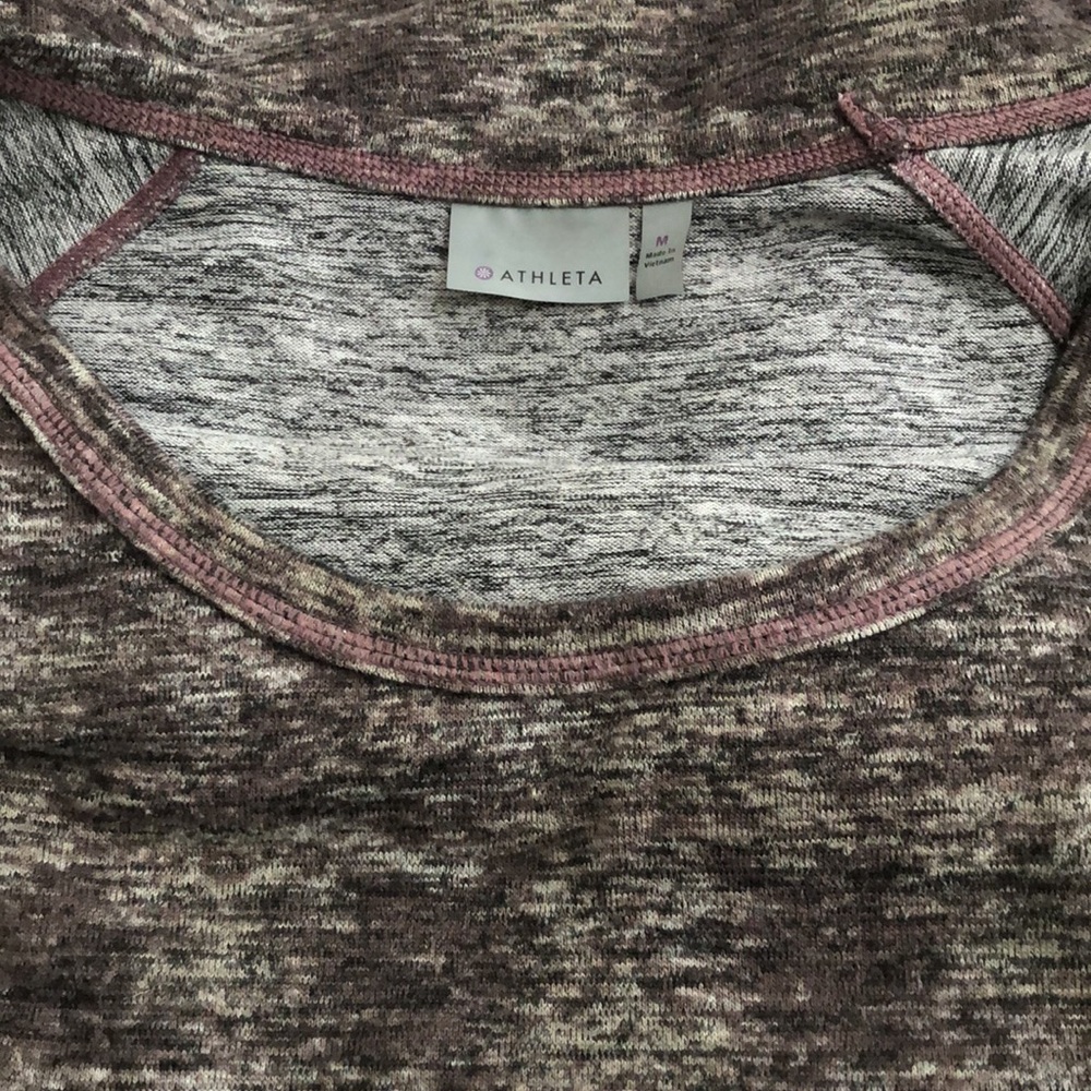 Athleta No Sweatin’ Long sleeve thumb holes - Picture 3 of 4